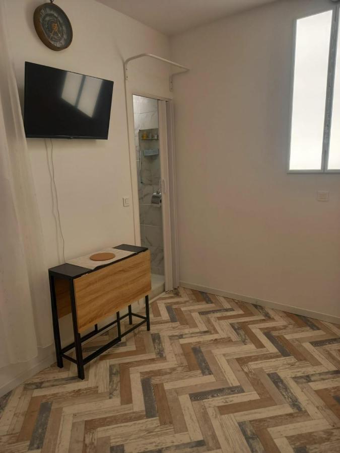 Tres Joli Petit Studio Aux Portes Paris Ivry-sur-Seine Buitenkant foto
